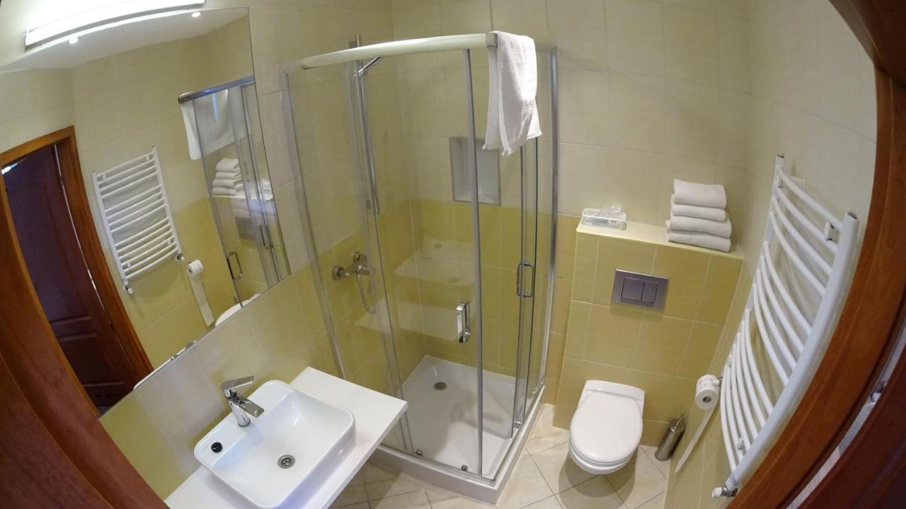 Hotel Astra Dąbrowa Górnicza Exterior foto