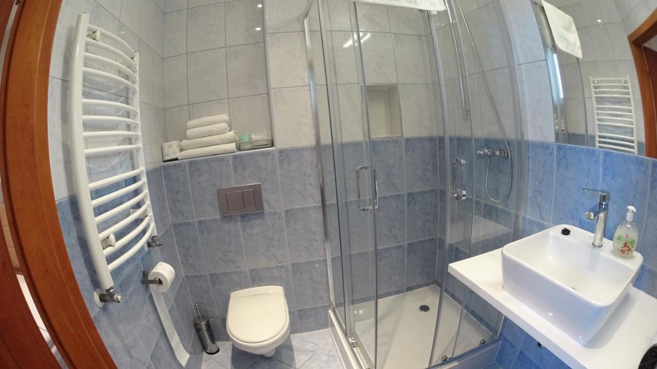 Hotel Astra Dąbrowa Górnicza Exterior foto